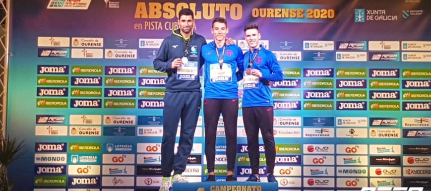 Lucas Búa, campeón (a su izquierda, Manuel Guijarro)